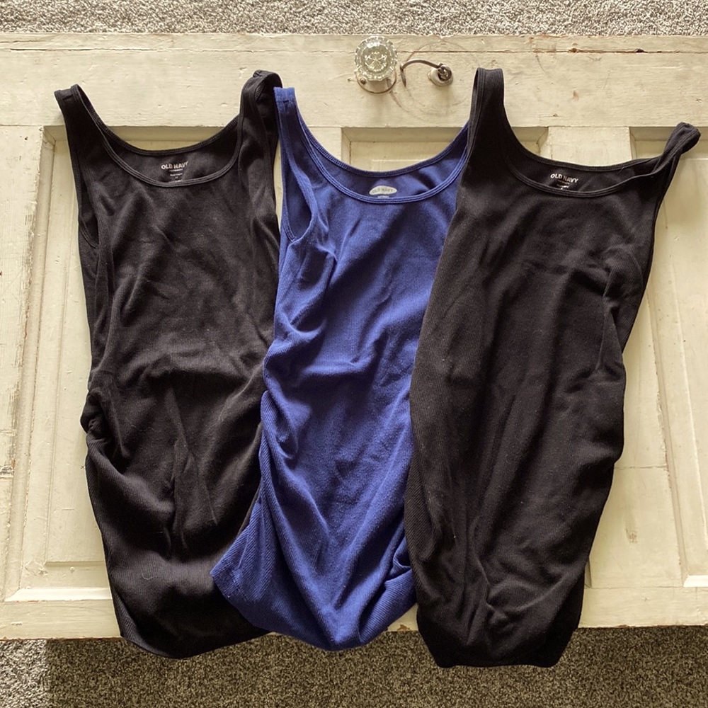 Maternity tank top bundle